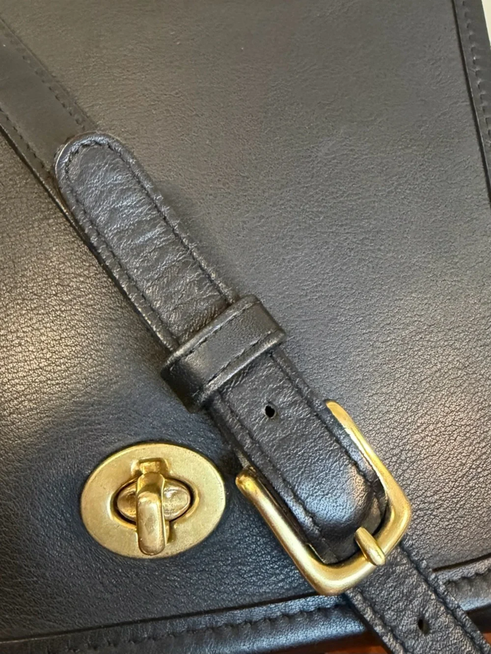 Vintage COACH Patrol Companion Bag Black Crossbody Costa Rica 9076 EUC - Picture 6 of 17